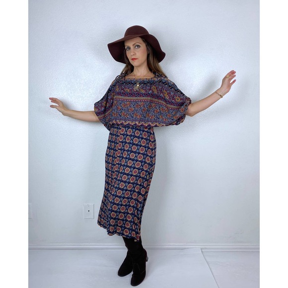 vintage 70s Wide Sleeve FLORAL PRINT Boho DRESS Small peasant dolman sleeve midi - Picture 3 of 10